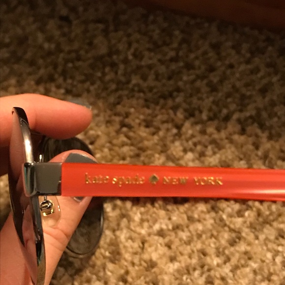 kate spade ♠️ Sunnies - Picture 6 of 8
